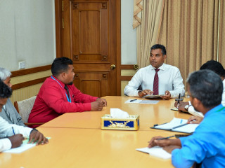 Vice President Faisal Naseem met with the Island Council members of Nolhivaranfaru Island in the Haa Dhaalu Atoll