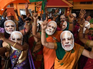 މި އިންތިޚާބުގައި 8،000 ކެނޑިޑޭޓުން ވާދަކުރި