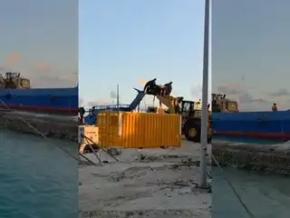 ތ.ގާދިއްފުށިން ސަރުކާރަށް ލިބުނު ބައްޔަށް ފަހު، ބިން ހިއްކުމުގެ މަސައްކަތް ހުއްޓާލައި ތަކެތި ވެސް އަނބުރާ ގެންދަނީ