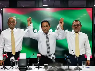 ކުރީގެ ތިން ރައީސުން ކަމަށްވާ، ރައީސް ނަޝީދު އާއި ރައީސް ސޯލިޙް އަދި ރައީސް ޔާމީން.