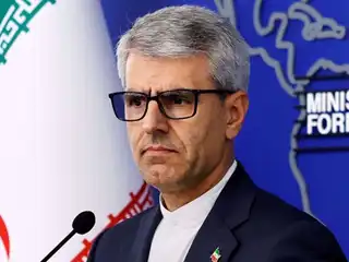 އެމެރިކާ އާއި އިޒްރޭލުގެ އިންޒާރުތަކާ ގުޅިގެން، ދޭ ކޮންމެ ހަމަލާއަކަށް "ހިތާމަކުރަންޖެހޭ ފަދަ ވަރުގަދަ ރައްދެއް" ދޭނެ ކަމަށް އީރާނުން ބުނެފި