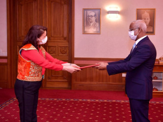 The Ambassador of Tunisia presented her credentials to President Solih on Monday