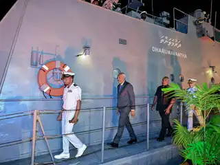 ''ދަރުމަވަންތަ މަނަވަރު'' ގެނައުމުގައި އަޑި ނޭނގޭ ޑީލެއް އޮންނާނެ، މި މައްސަލާގައި ރައީސް މުއިއްޒަށް ދައުވާ އުފުލޭ ދުވަސް އަންނާނެ: ވަކީލް ނިޝާން