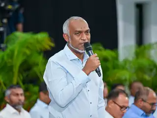 ރައީސް ޑރ. މުހައްމަދު މުއިއްޒު ހުޅުމާލޭ ރައްޔިތުންނާއި ބައްދަލުކުރައްވާ ވާހަކަފުޅު ދައްކަވަނީ