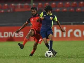 ޔޫވީ އަދި ދަ ގްރާންޑޭ ބައްދަލުކުރި މެޗުގެ ތެރެއިން