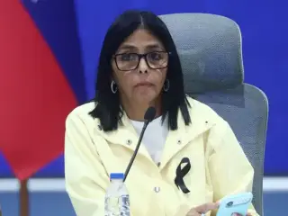 އެމެރިކާ އާއެކު ސޮއިކުރި އެއްބަސްވުން 25 އަހަރަށް ދެމިގެން ދާނެ ކަމަށް ވެނެޒުއޭލާގެ ރައީސާ ޑެލްސީ ވިދާޅުވެއްޖެ 