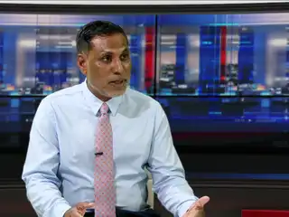 ރައްޔިތުންގެ މަޖިލީހުގެ ހުޅުމާލޭ ދެކުނު ދާއިރާގެ މެމްބަރު ޑރ. އަހުމަދު ޝަމްހީދު، ރާއްޖެ ޓީވީގެ "ފަލަސުރުހީ" ޕްރޮގްރާމްގައި ވާހަކަދައްކަވަނީ. 