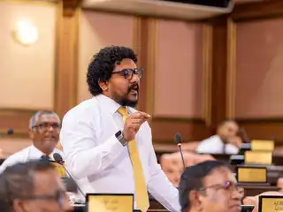 ރައްޔިތުންގެ މަޖިލީހުގެ ކެންދޫ ދާއިރާގެ މެންބަރު މައުރޫފް ޒާކިރު މަޖިލިސް ޖަލްސާގައި ވާހަކަދައްކަވަނީ 