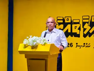 ޝާހިދު ރައީސް މުޢިއްޒަށް: ބިރުދެއްކުން ހުއްޓާލައްވާފަ ފަހަތައް ޖެހިވަޑައިގަންނަވާ!
