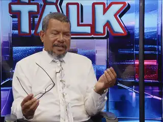 މަޖިލީހުގެ ސުޕަރ މެޖޯރިޓީ ސަރުކާރަށް އޮތް ނަމަވެސް، ރައްޔިތުންނަށް ފައިދާހުރި ކަންކަން ކުރުމުގެ ބަދަލުގައި އިސްކަންދެނީ ސިޔާސީ ބަދަލުހިފުމަށާއި ކޮރަޕްޝަނަށް މަގުފަހިވާ ކަންކަމަށް: ކުޑޫ

