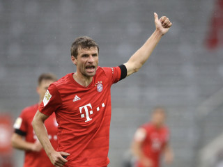 ބަޔާން މިއުނިކާއި ބޮރޫޝީއާ ޑޯޓްމުންޑަށް މޮޅެއް