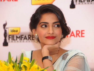 ސޯނަމް މުމްބާއީ އަށް ދާން ތައްޔާރުވަނީ؟