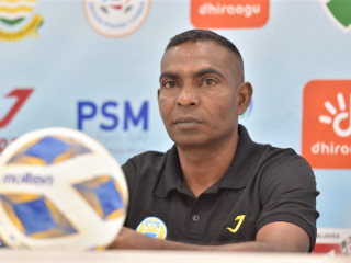 ކުލަބު ވެލެންސިއާގެ ކޯޗު މުޙައްމަދު އާތިފް (އާތީ)