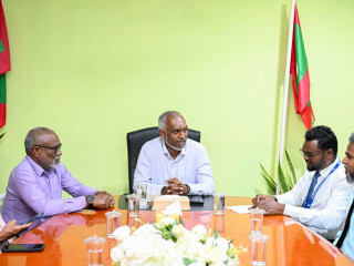 The president met members of the GA. Kanduhulhudhoo council and WDC on Wednesday