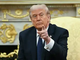 އެމެރިކާގެ ރައީސް ޑޮނަލްޑް ޓްރަމްޕް، އޭނާ ވިދާޅުވެފައި ވަނީ އީރާންގެ އައު ރޫހާނީ ލީޑަރު ކަނޑައެޅުމުގައި އެމެރިކާގެ ބައިވެރިވުން އޮންނަން ޖެހޭނެ ކަމަށް 