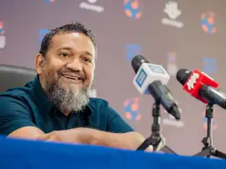 ގްރީންގެ ކޯޗު ނިސްތާރު.