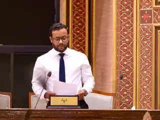 އޭޕްރީލްގެ ނިޔަލަށް ގިރާވަރުފަޅު ހިއްކާ ނިމޭނެކަމަށް ރައީސް ވިދާޅުވި، ނަމަވެސް ވަޒީރު ވިދާޅުވީ އެ މަސައްކަތް ނިމޭނީ މެއި މަހުގެ ނިޔަލަށްކަމަށް!