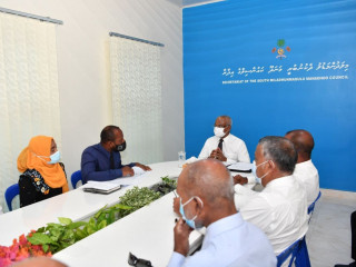 President meets Manadhoo Island Council: Council content with developmental progress