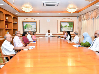 President Ibrahim Mohamed Solih met with the newly appointed members of the National Awards Committee