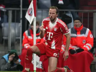 މެޗުގައި ލަނޑު ޖެހުމަށް ފަހު ބަޔާާންގެ ކޭން އުފާ ފާޅު ކުރަނީ