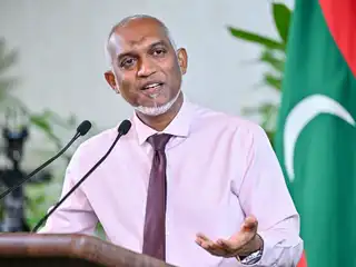 ބައެއް ނޫސްވެރިންނަކީ "ގަޓަރ ޕްރެސް" ކަމަށް ވިދާޅުވެ ރައީސް ނޫސްވެރިންނަށް މަލާމަތް ކުރައްވައިފި