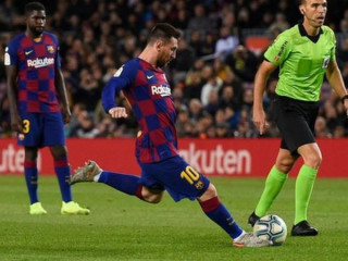 ސްޕެނިޝް ލީގުގެ މެޗެއްގެ ތެރެއިން ބާސާގެ ކެޕްޓަން ލިއޮނަލް މެސީ