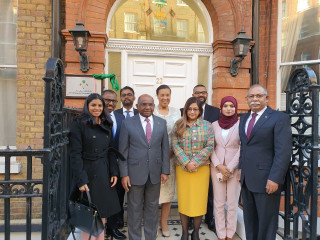 އިނގެރޭސިވިލާތުގައި ބޭއްވި ރަސްމިއްޔާތުގެ ތެރެއިން