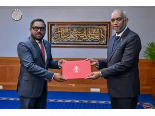 ވަޒީފާއާބެހޭ ޓްރައިބިއުނަލުގެ ރައީސްކަމުގެ ލިޔުން އަލްއުސްތާޛު އަމްޖަދު މުޞްޠަފާ އާ ހަވާލުކުރައްވަނީ