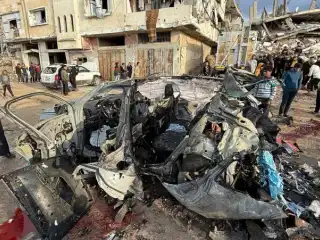 ޣައްޒާ ސިޓީގައި ކާރަކަށް އިޒްރޭލުން ދިން ހަމަލާ އަށް ފަހު އެ ސަރަހައްދު ގައި އާންމުން ހަރަކާތްތެރި ވަނީ - ޑިސެމްބަރު 13، 2025 