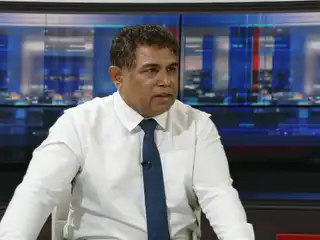 ރާއްޖެޓީވީގެ ފަލަސުރުހީ ޕްރޮގްރާމްގައި މާފަންނު މެދު ދާއިރާގެ ކުރީގެ މެންބަރު އިބްރާހިމް ރަޝީދު ވާހަކަ ދައްކަވަނީ. 