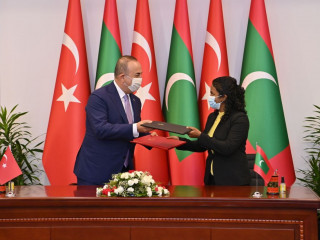 Aminath Shauna, Minister of Environment, Climate Change and Technology signed the MoU on behalf of Maldives