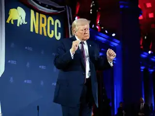 އެމެރިކާގެ ރައީސް ޑޮނަލްޑް ޓްރަމްޕް