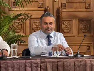 ފިޝަރީޒް މިނިސްޓަރ އަހުމަދު ޝިޔާމް.