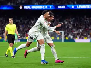 ލެވަންޓޭ ބަލިކޮށް، ރެއާލް އަށް ހަމަޖެހުމެއް