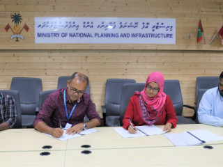 އެއްބަސްވުމުގައި ސޮއިކުރި ރަސްމިއްޔާތުގެ ތެރެއިން