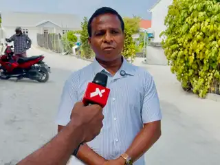 ފެންނަ ނުފެންނަ އިންތިހާބު ބާއްވަން އުޅެނީ ރައްޔިތުންނަށް ސައްހަ މައުލޫމާތު ފޯރުކޮށް ނުދީ: އަހުމަދު  އަބްދުﷲ