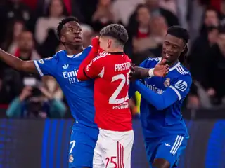 ރެއާލް އާއި ބެންފީކާ ބައްދަލު ކުރި މެޗުގައި ވިނީޝިއުސް