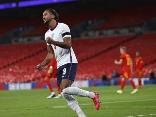 އިންގްލެންޑާއި ވޭލްސް ބައްދަލުކުރި މެޗުގެ ތެރެއިން: މި މެޗުން އިންގްލެންޑް މޮޅުވީ 3-0 ން