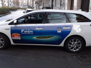 މިލާންގެ ޓެކްސީތަކުގެ ބޭރަށް ރާއްޖޭގެ ހިތްގައިމުކަން