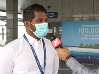 ޓޫރިޒަމް މިނިސްޓްރީގެ ޑެޕިއުޓީ މިނިސްޓަރު އައްސަދު ރިޒާ، ރާއްޖެޓީވީއަށް އިންޓަވިއު ދެނީ