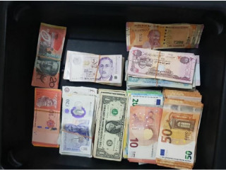 Customs said that the cash confiscated from him amounts to MVR 1,148,278.27