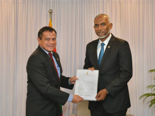 President-elect Dr. Mohamed Muizzu has met with the Sri Lankan Ambassador to the Maldives, Adam Maznavee Jaufer Sadiq