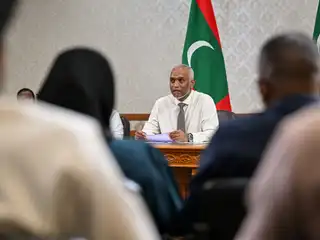ރައީސް ޑރ. މުޙައްމަދު މުޢިއްޒު ނޫސްވެެރިންނާ ވާހަކަފުޅު ދައްކަވަނީ