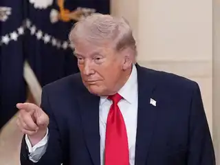 އެމެރިކާގެ ރައީސް ޑޮނަލްޑް ޓްރަމްޕް