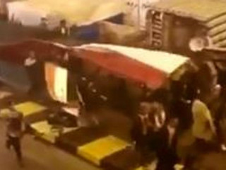 އިރާގު ރައްޔިތުން އުފާ ފާޅު ކުރާ މަންޒަރު ދައްކުވައިދޭ ތަސްވީރެއް