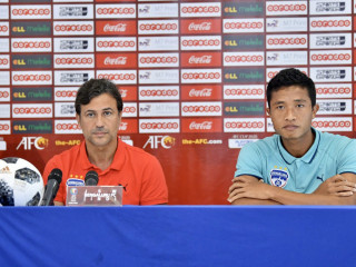 އެފްއޭއެމް ހައުސްގައި ބޭއްވި ނޫސްވެރިންގެ ބައްދަލުވުމުގެ ތެރެއިން