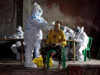 އަނެއްކާވެސް ރިކޯޑެއް، ހުކުރު ދުވަހު އެކަނި 292,000 މީހުންނަށް ކޮވިޑް-19 ޖެހުނު