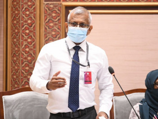 މޯލްޑިވްސް މަނިޓަރީ އޮތޯރިޓީ (އެމްއެމްއޭ) ގެ ގަވަރުނަރު އަލީ ހާޝިމް މަޖިލީހުގެ ޖަލްސާގަ