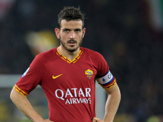 ރޯމާއަށް ކުޅެމުން އަންނަ އިޓަލީގެ ޑިފެންޑަރު އަލެސަންދްރޯ ފްލޮރެންޒީ