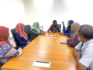 އައްޑޫސިޓީ ކައުންސިލްގެ އިންތިޙާބީ ދާއިރާތަކުގެ ފޯކަލް ޕޮއިންޓުންނާ އީސީން ބައްދަލުކުރުން